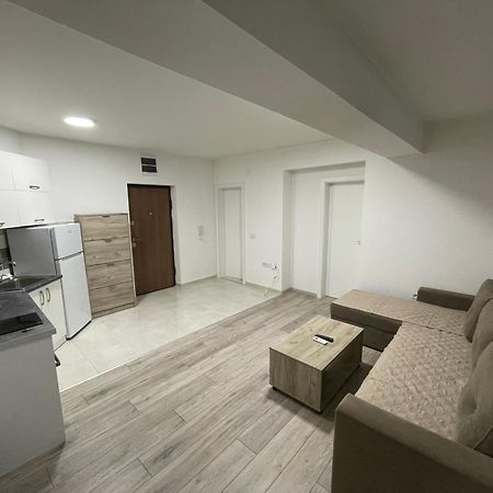 Mrn Apartment 2 Szkopje Kültér fotó
